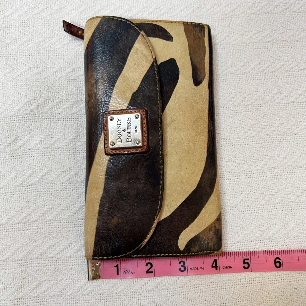 Dooney & Bourke Vintage Zebra Wallet - Picture 10 of 16